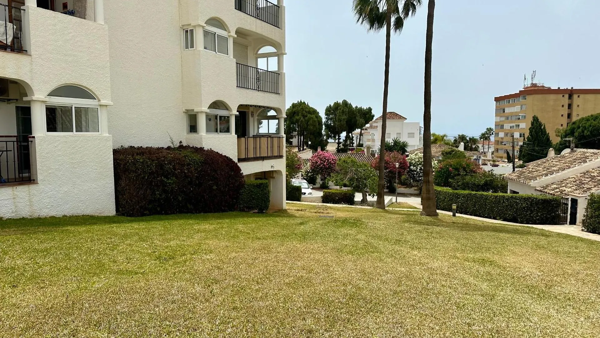 말라가 Bajo Con Terraza En La Costa Del Sol 아파트 0*,  스페인